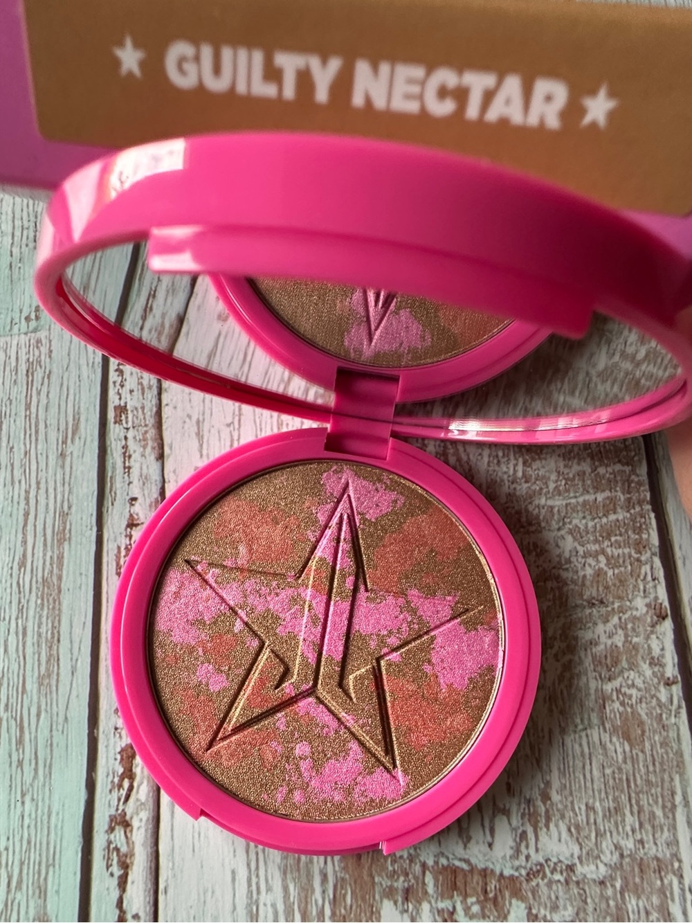 Jeffree Star Cosmetics Skin Frost Highlighting Blush in the shade Guilty Nectar